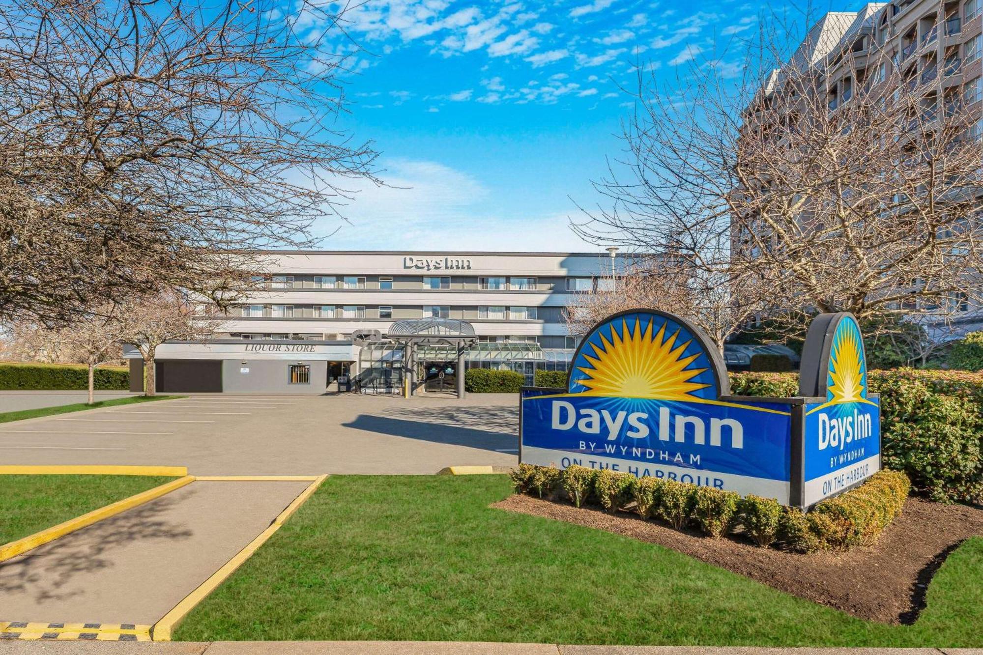Days Inn By Wyndham Victoria On The Harbour Exteriör bild